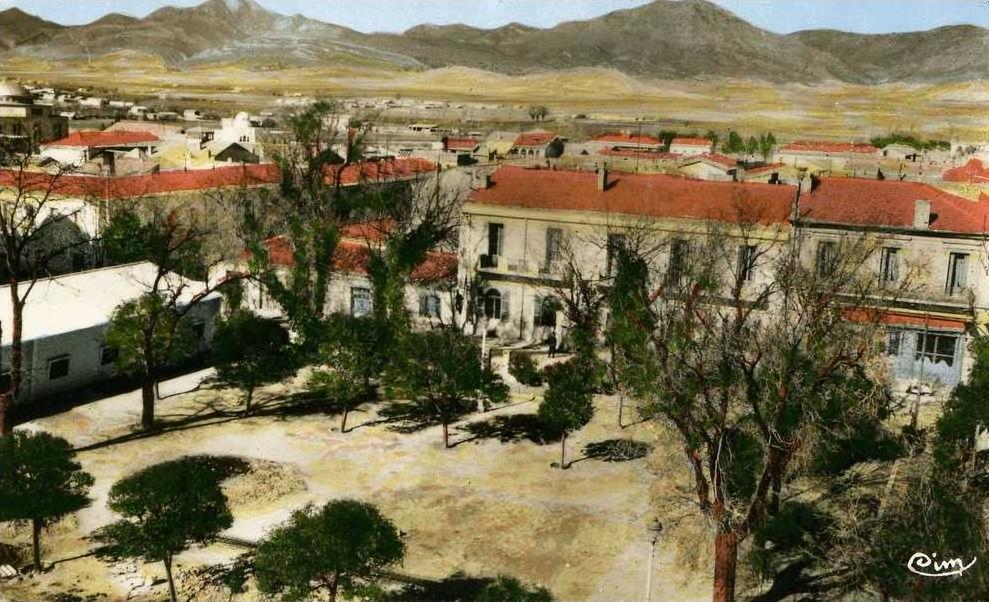 BATNA...LE SQUARE...CPSM PETIT FORMAT