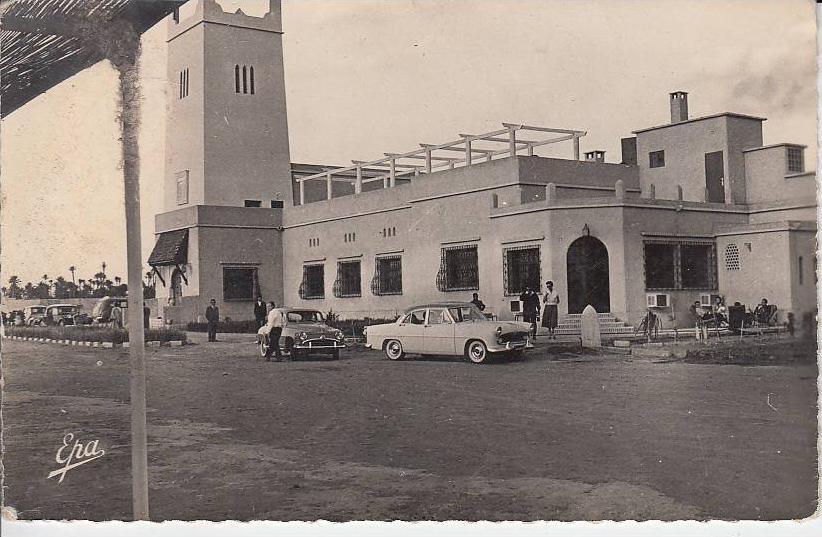 COLOMB BECHAR - Hôtel Transatlantique ( Voiture aronde