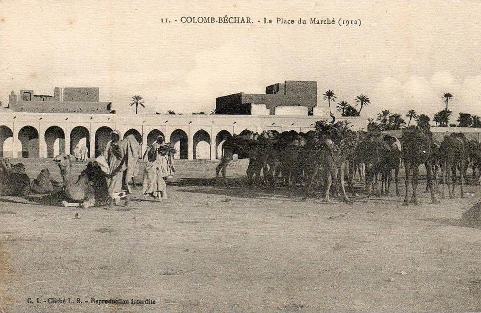 Algérie -COLOMB- BECHAR - la Place du Marché (animation) (Editions  C-I cliché L.S 11) * PRIX FIXE