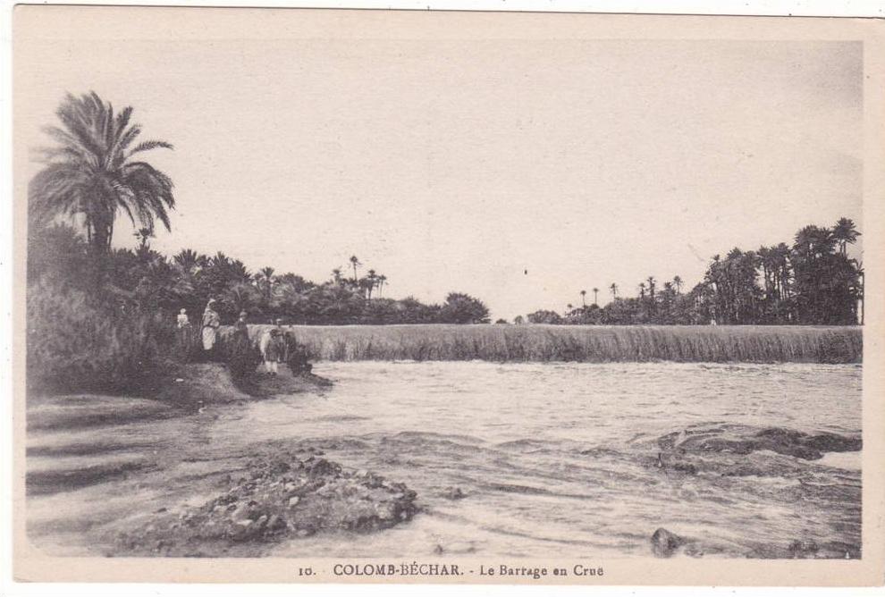 10.  -  COLOMB  BECHAR.  -   Le  Barrage  en  Crue