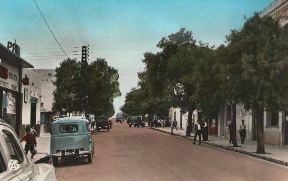 BECHAR  // COLOMB-BECHAR  // LAVENUE POINCARE // JEEP +VIEILLES AUTOS//  CPSM PF