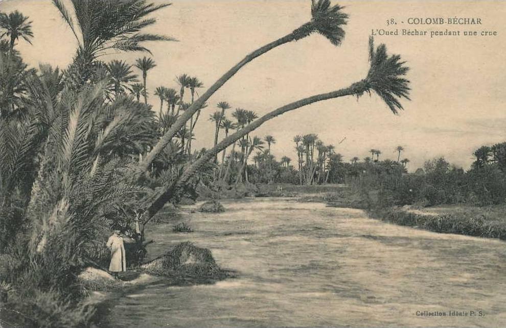 ALGÉRIE - COLOMB-BÉCHAR - L'Oued Béchar pendant une crise