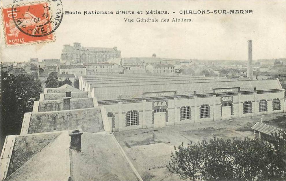 ALGERIE - MINES - BECHAR-DJEDID - UN PUITS DES H.S.O. - WAGONS DE CHEMIN DE FER