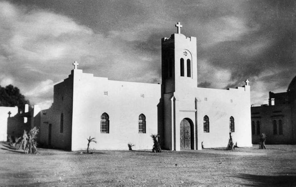CPSM PETIT FORMAT DENTELE COLOMB BECHAR L´EGLISE GROS PLAN  VOIR SCANER
