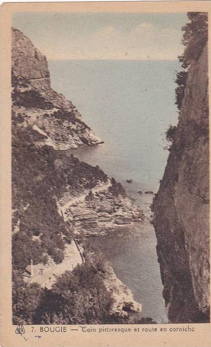 AFRIQUE,ALGERIE FRANCAISE,AFRICA,BOUGIE,B EJAIA EN 1930,VUE AERIENNE,FALAISE,MER