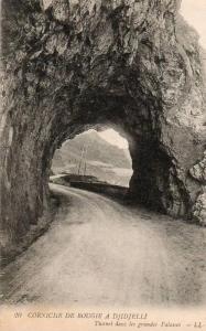 Algérie -(Bejaia) Corniche de DJIDJELLI à BOUGIE - Tunnel dans les grandes falaises *PRIX FIXE