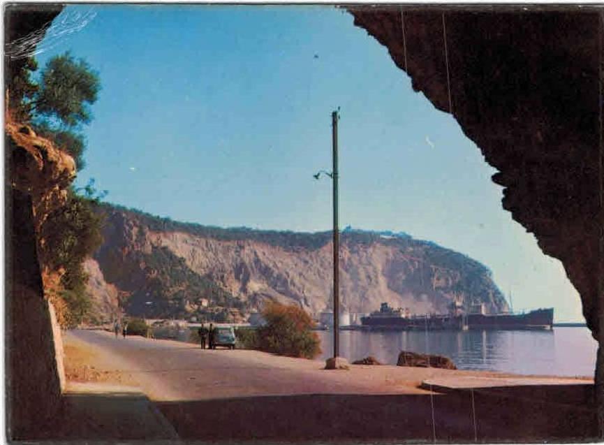 Afrique - Algérie - Bedjaia port pétrolier