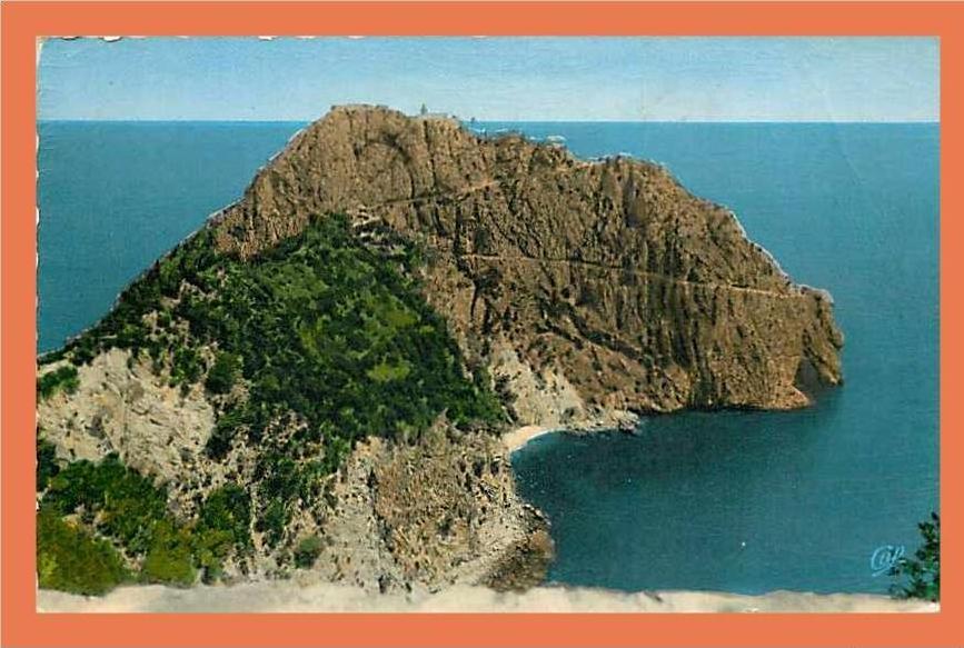 0 BOUGIE Le Cap Carbon // CPSM Dentellée format CPA) (pli haut droit, micro pli coin bas gauche)