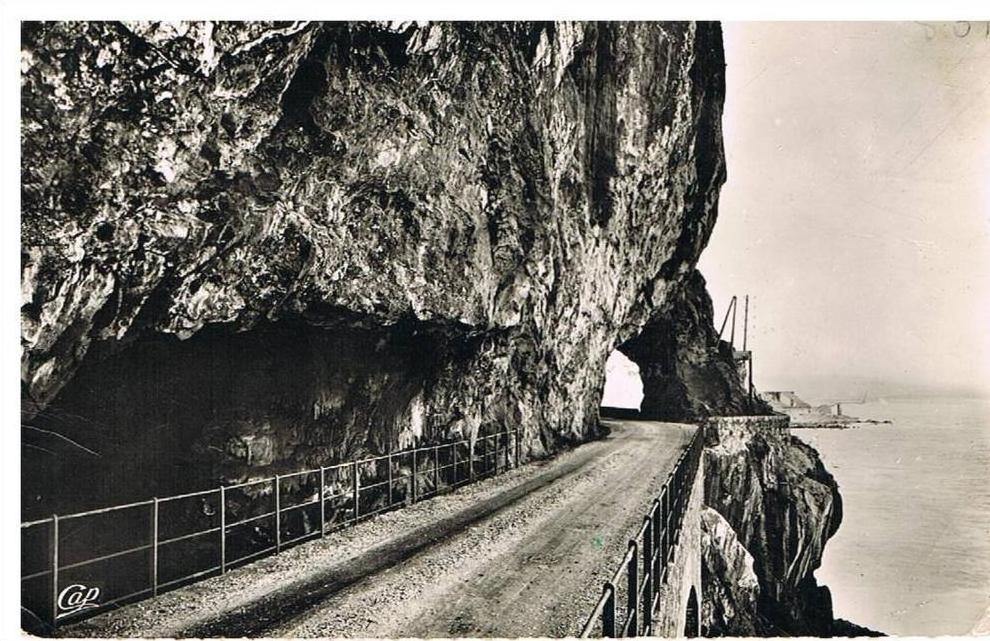 Bougie  corniche de djidjelli