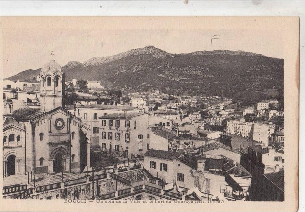 BR45192 Bougie un coin de la ville et le fort du Gouraya     2 scans