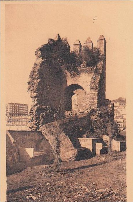 BR46266 la tour sarrasine Bougie   2  scans