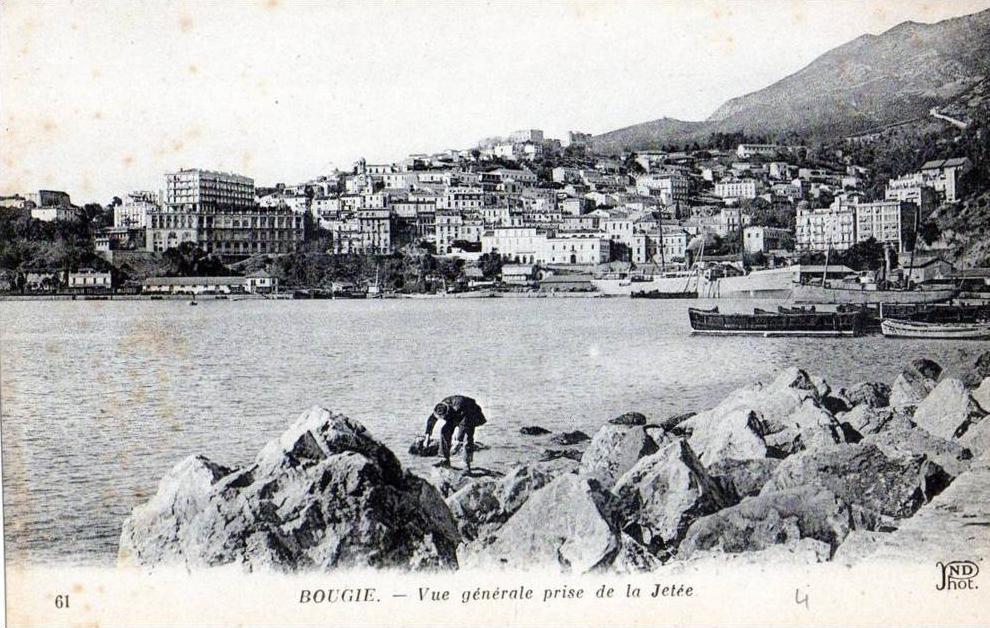 BOUGIE Vue générale prise de la Jetée.