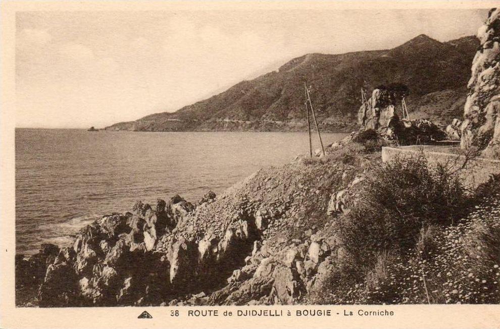Algérie -(Bejaia) Route de DJIDJELLI à BOUGIE - La Corniche ( voir description) *PRIX FIXE