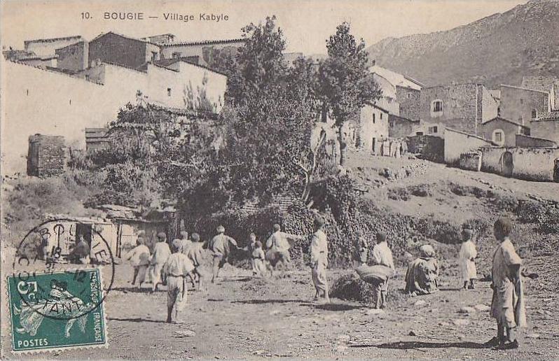Algérie -  Bougie - Village Kabyle