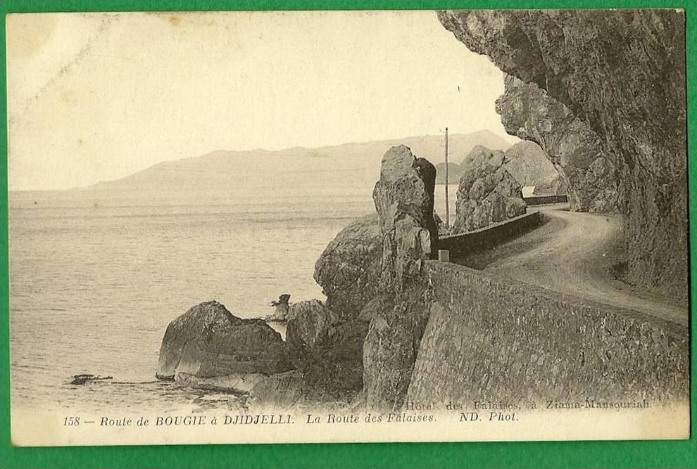 cpa   ALGERIE   route de Bougie à Djidjelli   -  la route des falaises    ..............RAM3