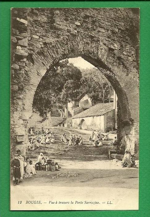 cpa   ALGERIE    Bougie    Vue à Travers la porte Sarrazine   ........  RAM1