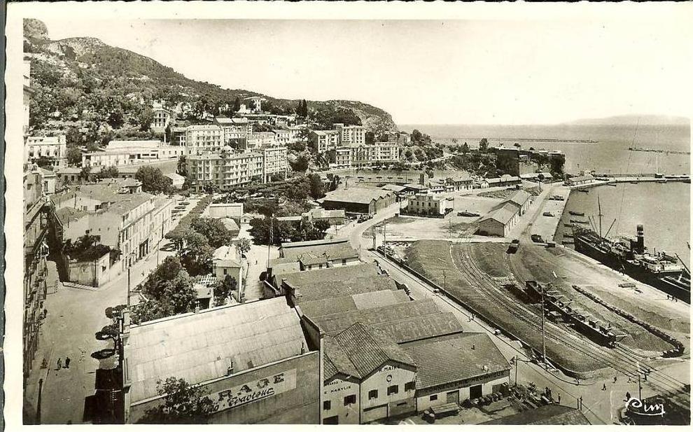 CPSM  BOUJIE  Quartier du Port  5083