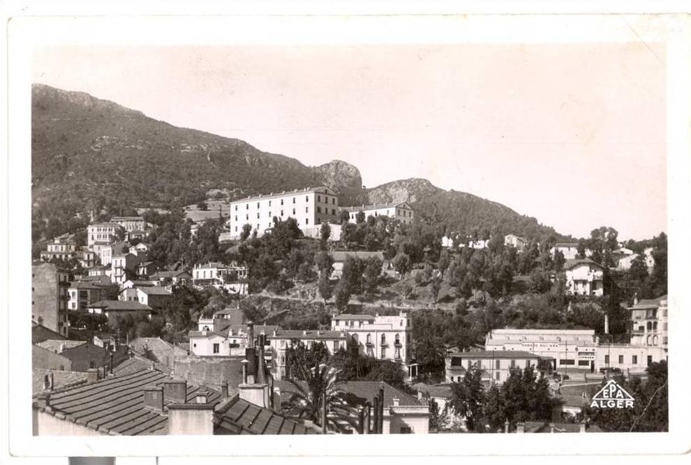 CPSM circulée 1955 Bougie - vue d'ensemble et les casernes