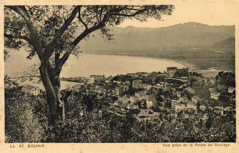 ALGERIE  BOUGIE  Vue prise de la Route de Gouraya  ..... ( Ref FA444 )