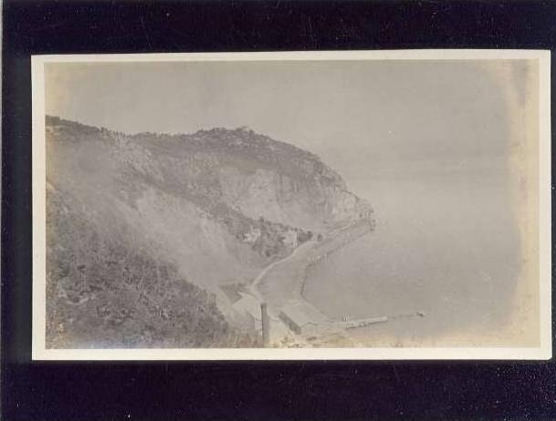 photo format 8,6 x 13,8 cms taken near bougie période 1919-1920
