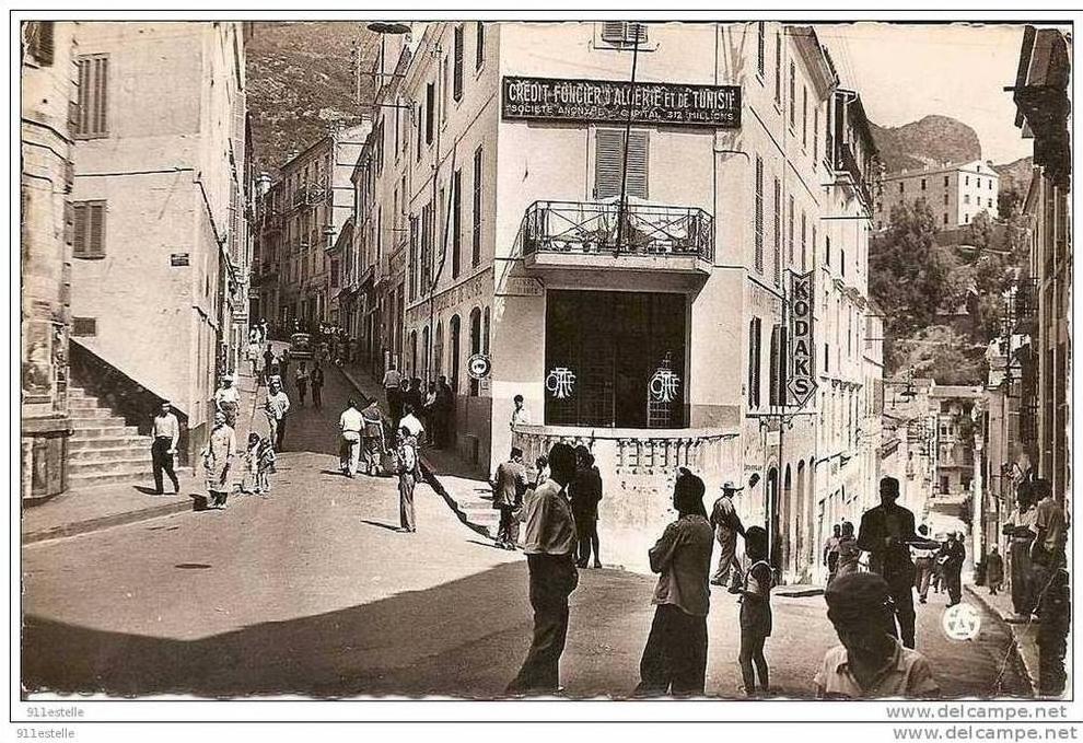 BOUGIE     -     le centre  de la ville ( crédit foncier d,algérie et de tunisie )