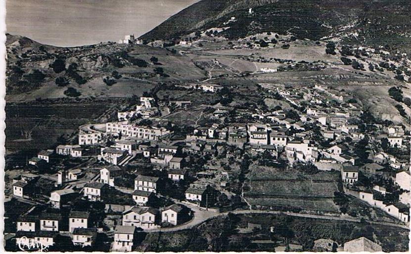 ALGERIE  BOUGIE , SETIF , vue aérienne sur un quartier  de la ville , le fort clauzel ,,,,,,,,,,