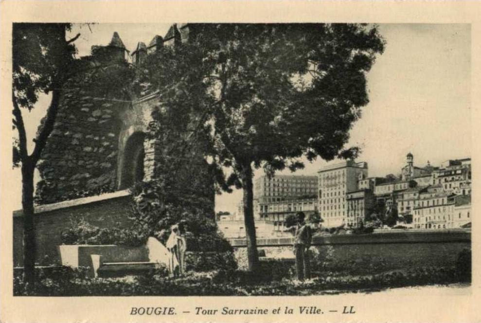 CPA - Bougie - Tour Sarrazine et la ville