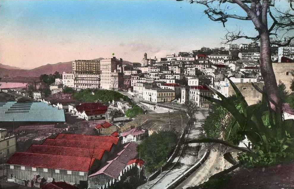 BOUGIE    VUE GENERALE BON ETAT