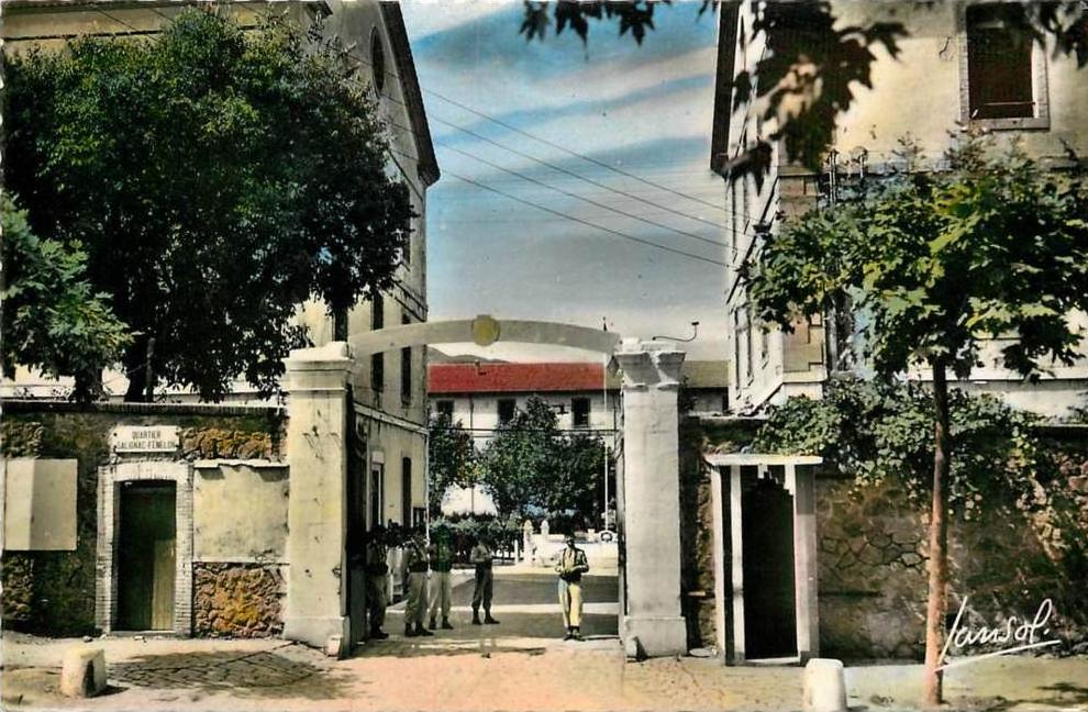 réf  F -13-767   Blida