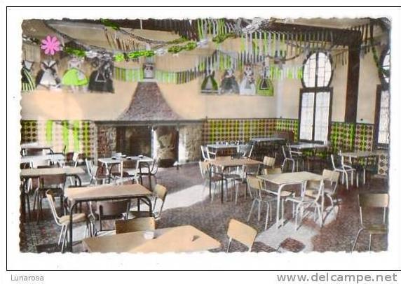 ALGERIE-Base Aérienne de BLIDA-Intérieur du Foyer-La Salle de Bar