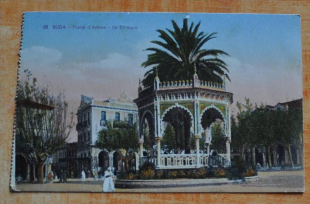 cpa Blida Place d´armes le kiosque n° 68