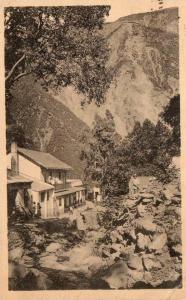 CPA  ALGERIE ; BLIDA, l'hôtel et gorges du Ruisseau des singes