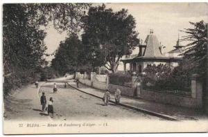 Blida - Route et Faubourg d'Alger