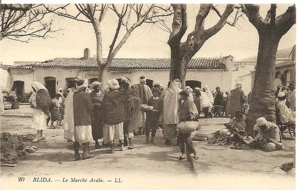 BLIDA - Le Marché Arabe -  belle animation