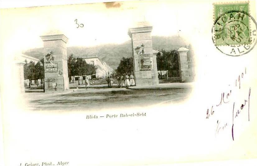 Belle CPA -  Blida.Porte Bab el Sebt. F 979