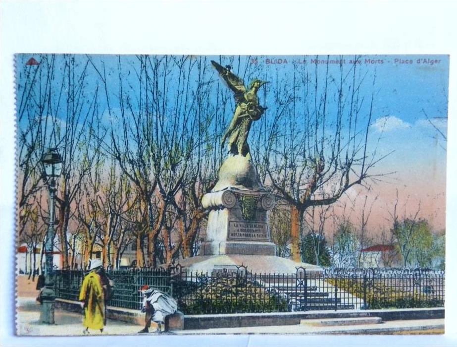 CPA Algérie - BLIDA - 35 - Le Monument aux Morts - Place d'Alger