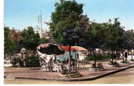 CPSM BLIDA ALGERIE PLACE VERDUN CIM 1958