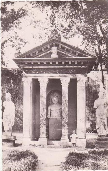 CSM  - GUELMA (Constantine)  -  Square - Statue de Jupiter