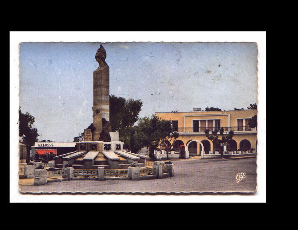 GUELMA - LE MONUMENT AUX MORTS