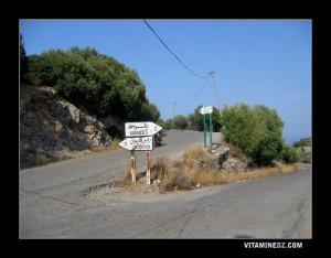 Routes menant à la plage des Aiguades et au Cap Carbon