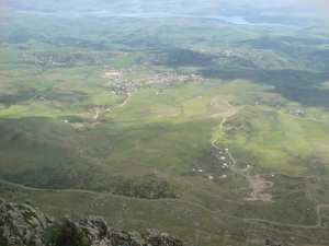 HAMALA 2009  Vue générale depuis le sommet de la montagne