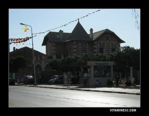 Gdyel, ex Saint Cloud, ancienne maison coloniale