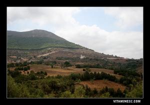 Ouled Bouyakoub et Dar Ejdida, au pied du Djbel Zenndal (613m)