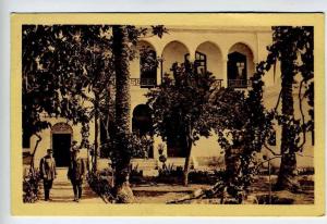 *ALGERIE / LAGHOUAT / HOTEL TRANSATLANTIQUE / JARDIN ET FACADE / ANIMEE
