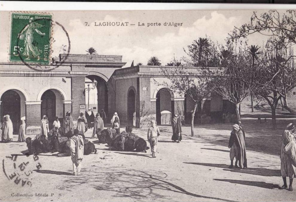 LAGHOUAT.  LA PORTE D'ALGER.