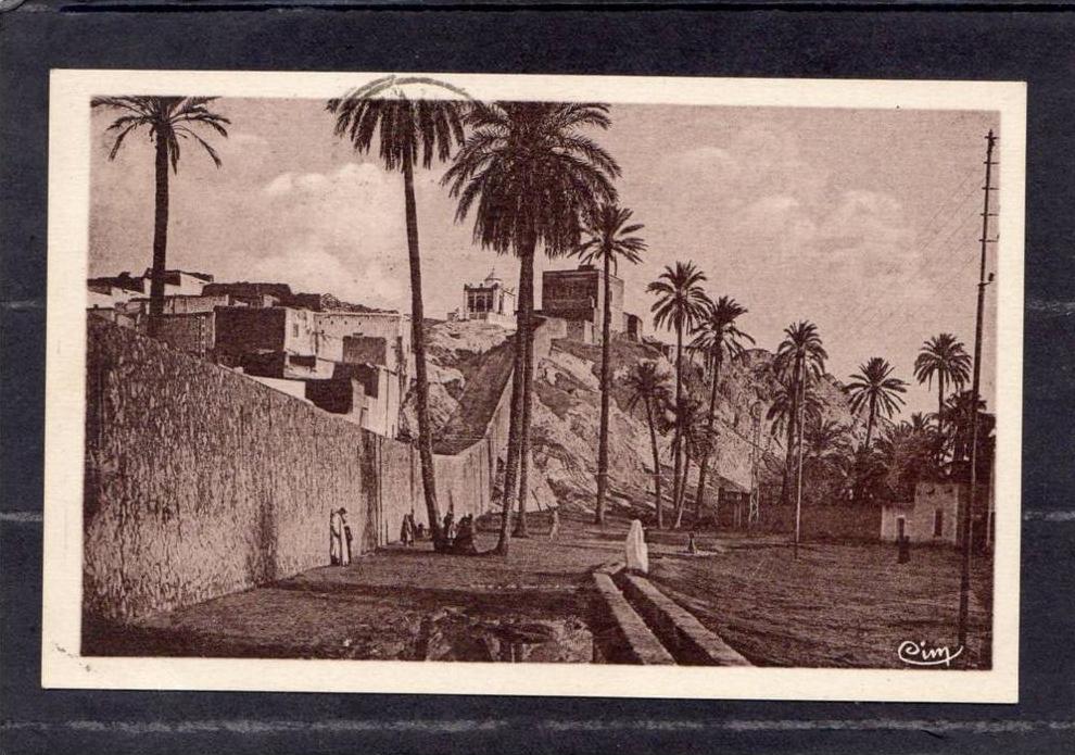 32799     Algeria,     Laghouat,  Marabout  de  Sidi-Abdel-Kader,  VG  1952