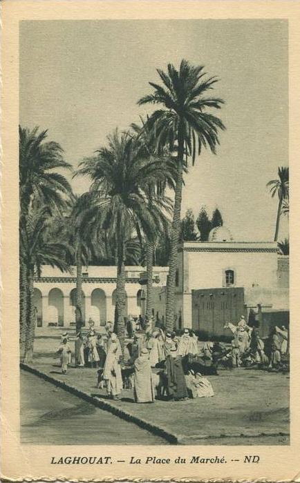 LAGHOUAT  -  LA PLACE DU MARCHÉ
