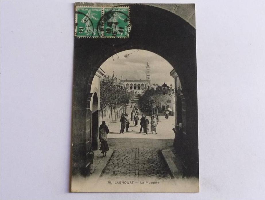 LAGHOUAT - La Mosquée