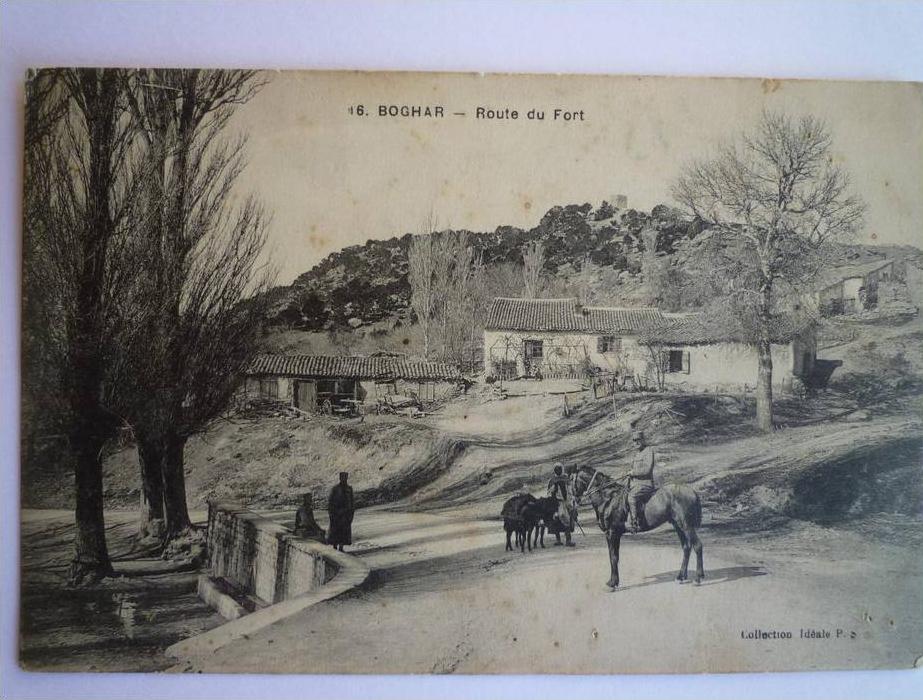BOGHAR  (Algérie)    Route du  FORT