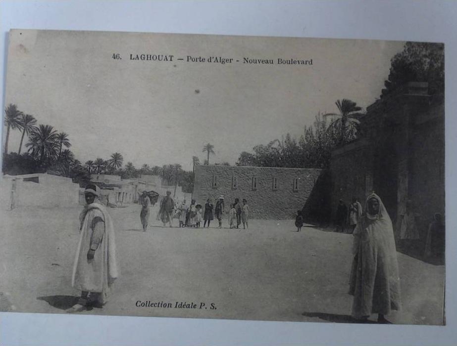 Algérie  Laghouat  Porte d´Alger Nouveau Boulevard animation ( IMG129)